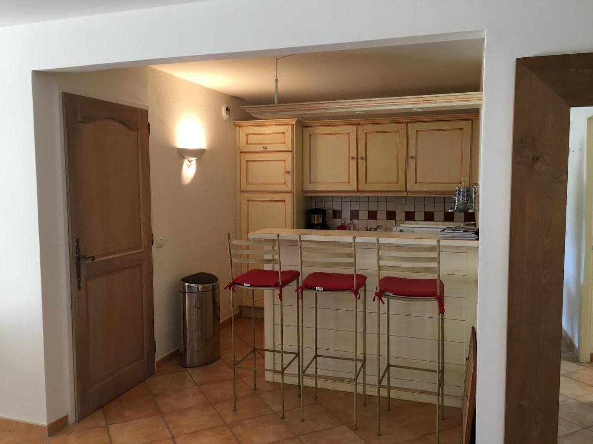 Sainte-Maxime - 3 Bedroom Apartment, Air Conditioned, Outdoor Terrace, Swimming Pool Εξωτερικό φωτογραφία